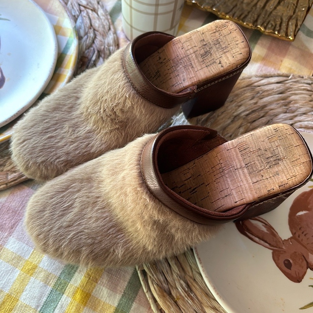 Korks By Kork Ease Lori Faux Fur Slip On Clog Mules Size 7